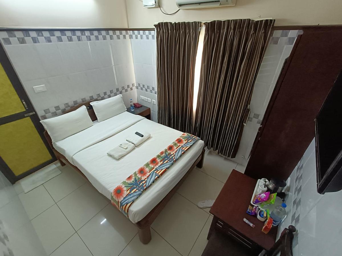 Hotel Arunachala Puducherry Zewnętrze zdjęcie