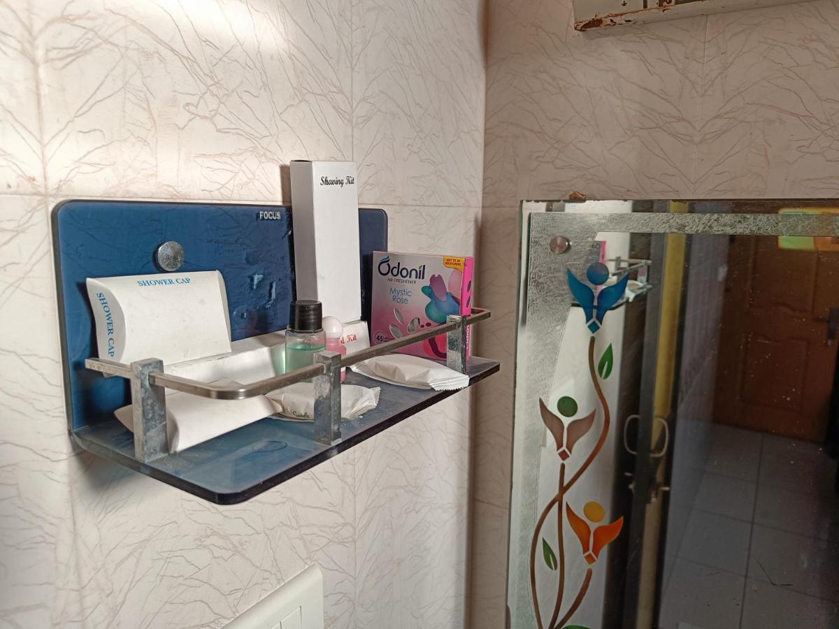 Hotel Arunachala Puducherry Zewnętrze zdjęcie