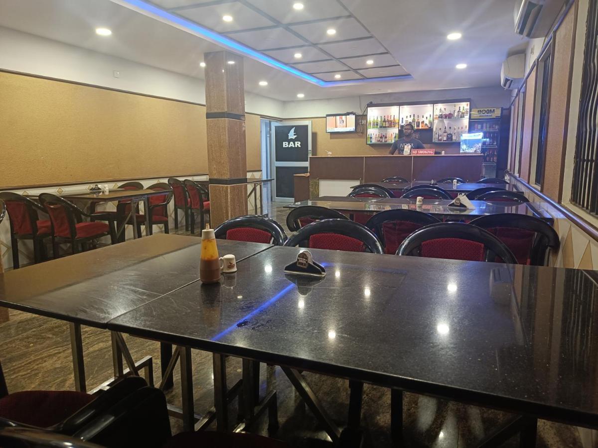 Hotel Arunachala Puducherry Zewnętrze zdjęcie