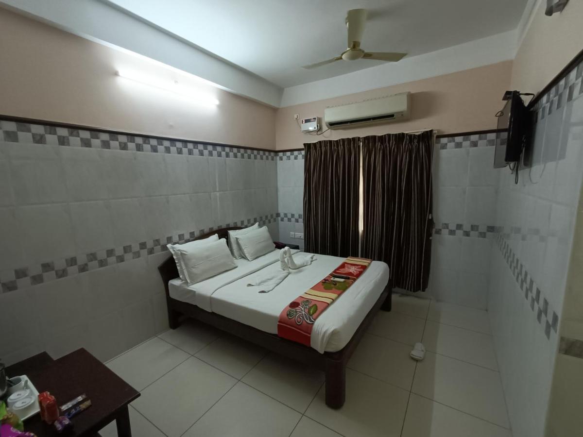 Hotel Arunachala Puducherry Zewnętrze zdjęcie