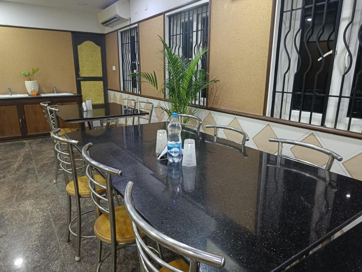 Hotel Arunachala Puducherry Zewnętrze zdjęcie