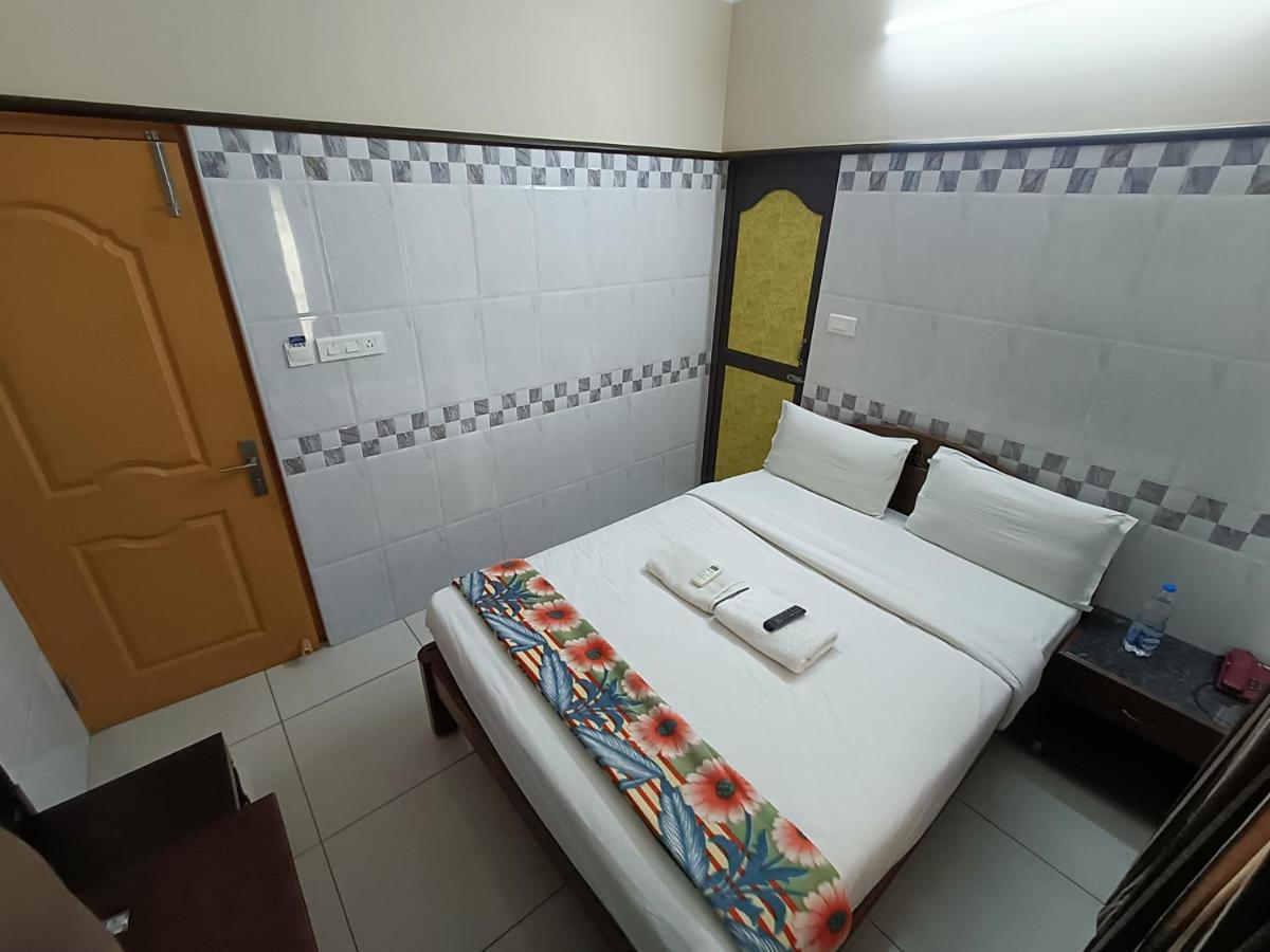 Hotel Arunachala Puducherry Zewnętrze zdjęcie