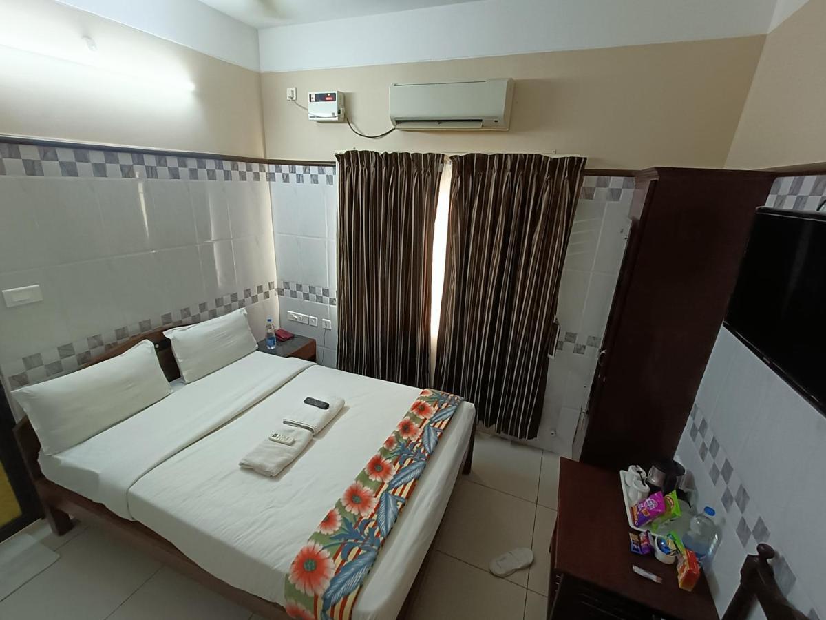 Hotel Arunachala Puducherry Zewnętrze zdjęcie