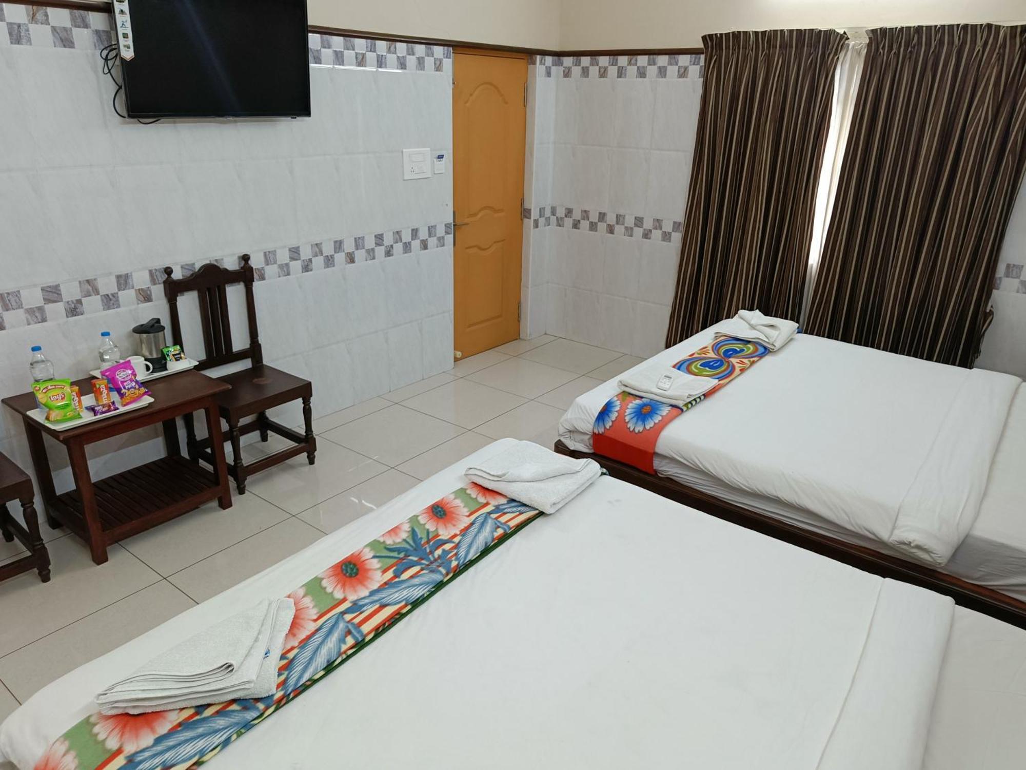 Hotel Arunachala Puducherry Zewnętrze zdjęcie