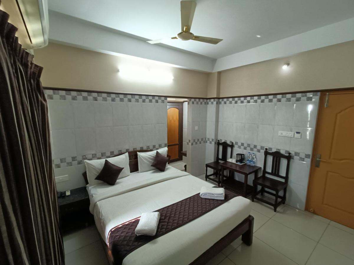 Hotel Arunachala Puducherry Zewnętrze zdjęcie