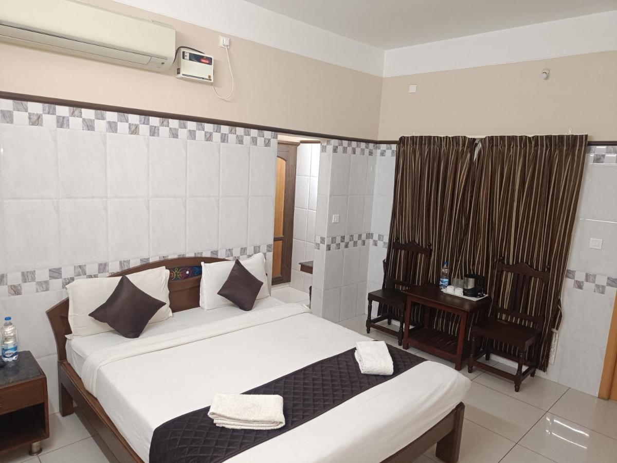 Hotel Arunachala Puducherry Zewnętrze zdjęcie