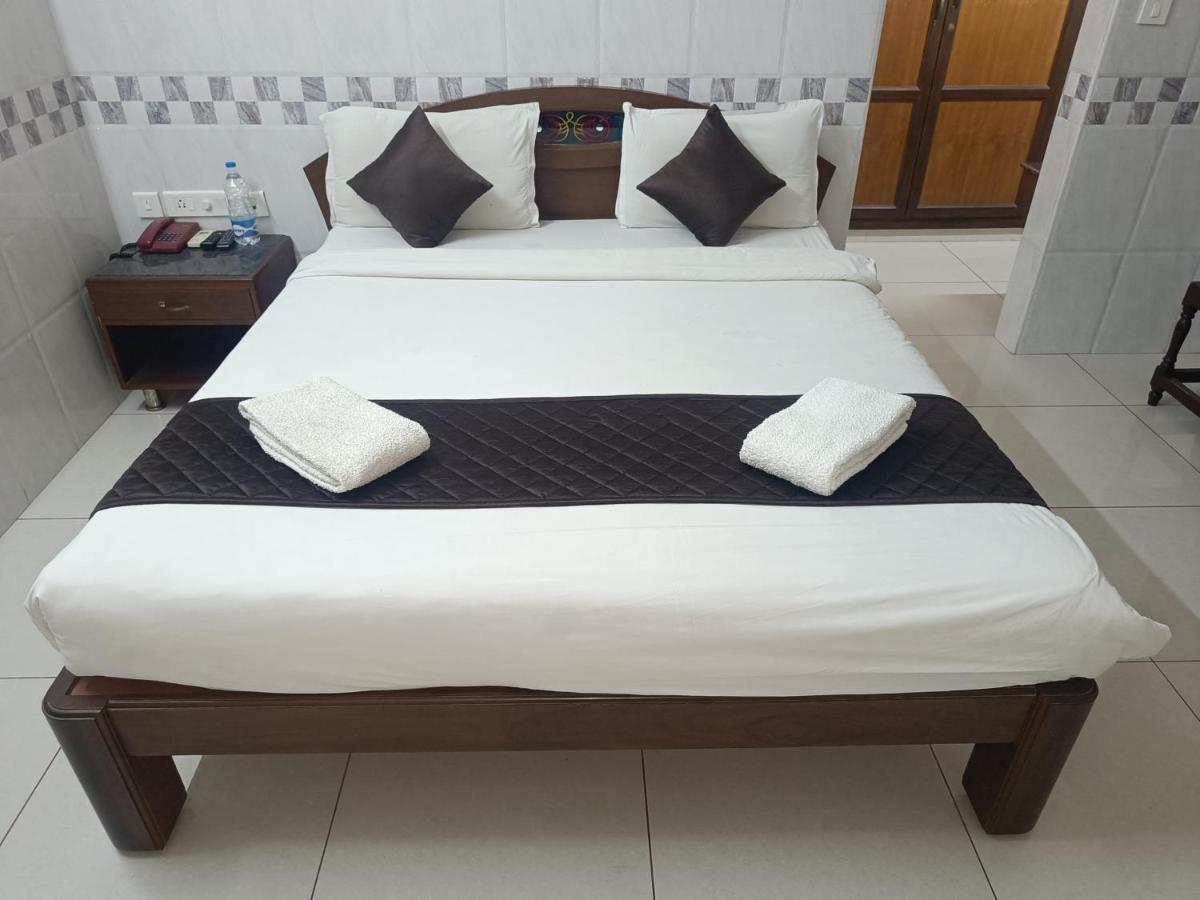 Hotel Arunachala Puducherry Zewnętrze zdjęcie
