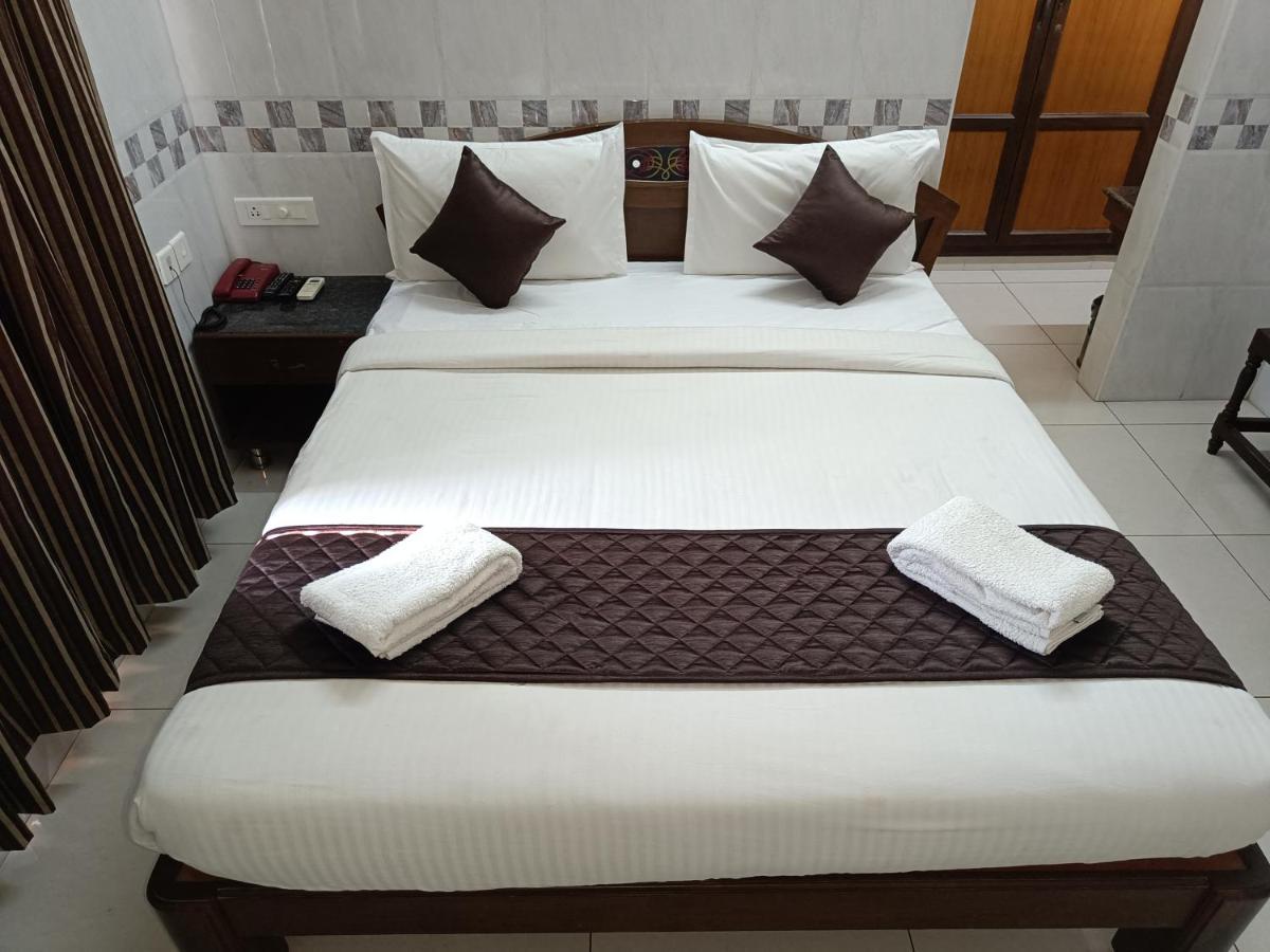 Hotel Arunachala Puducherry Zewnętrze zdjęcie